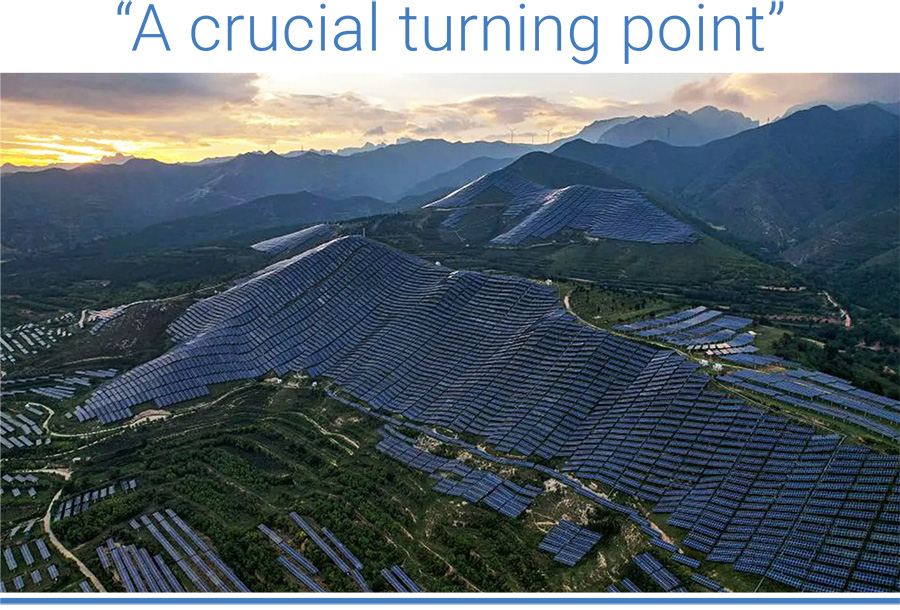 Blue solar photovoltaic panels neatly arranged in Yuncheng City, China. Photo: Getty Images.